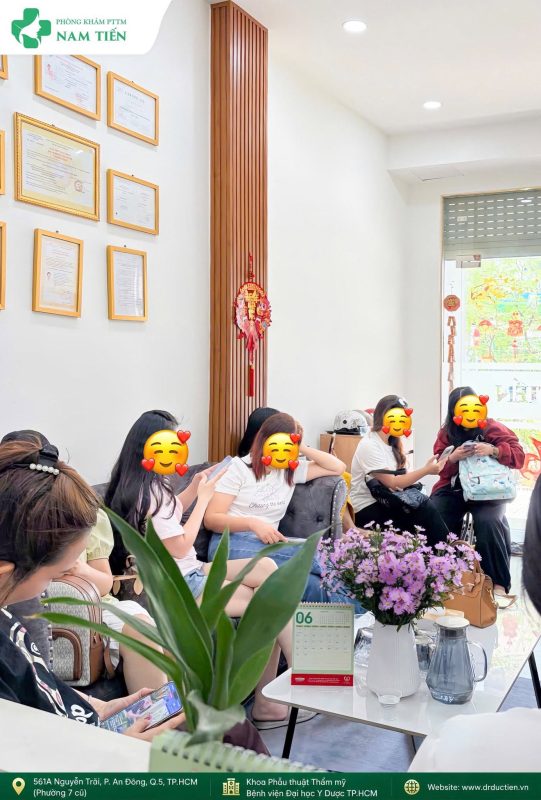 HÚT MỠ BỤNG TPHCM 3 Khách hàng tin tưởng dịch vụ hút mỡ bụng TPHCM tại phòng khám Nam Tiến